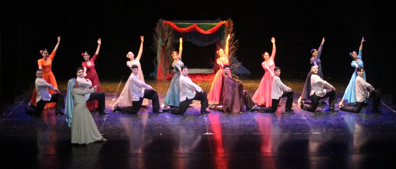 Ballet Folklórico El Arriero en escena